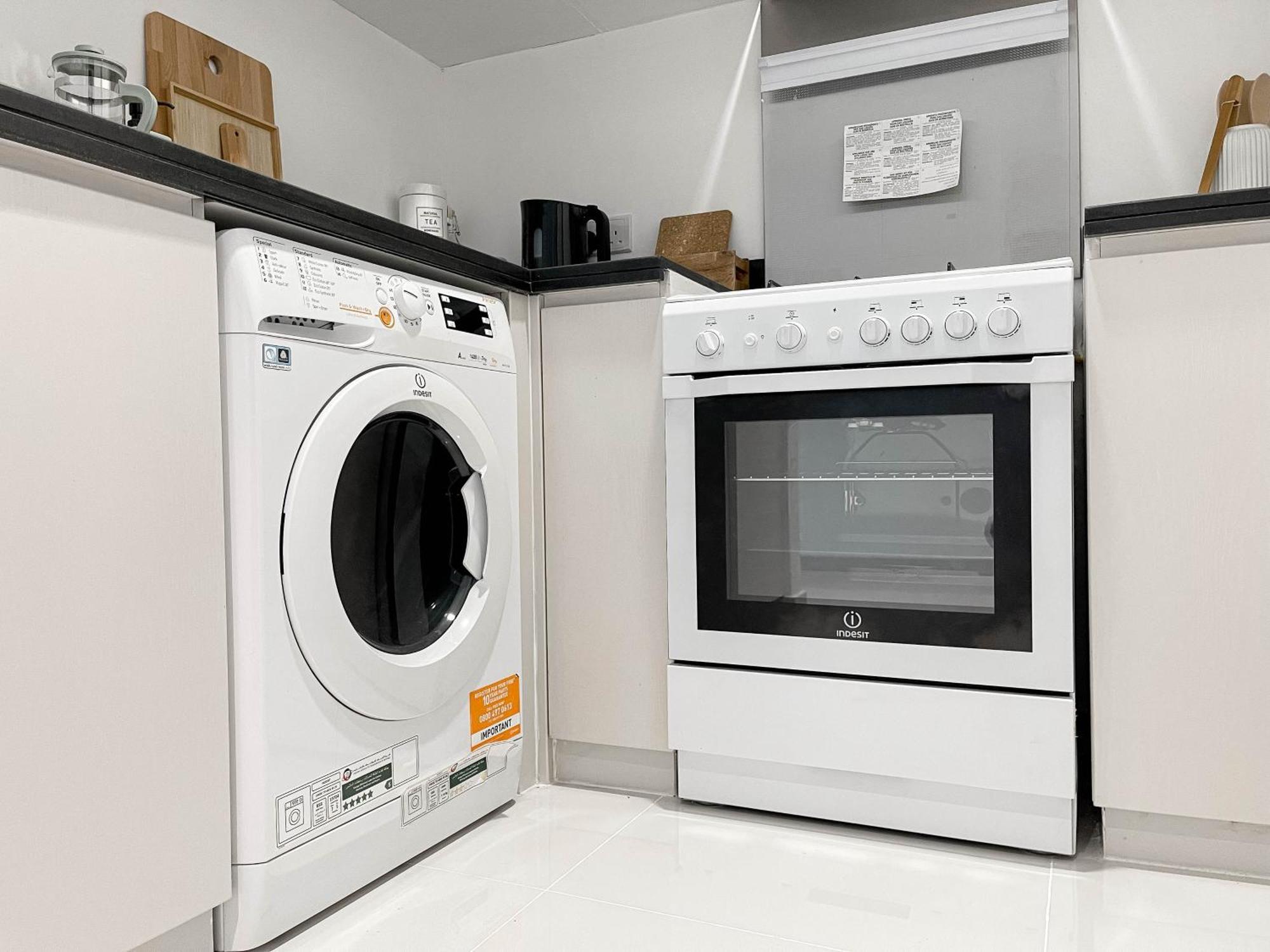 Stunning One Bedroom-apartment In Carson B Apartment